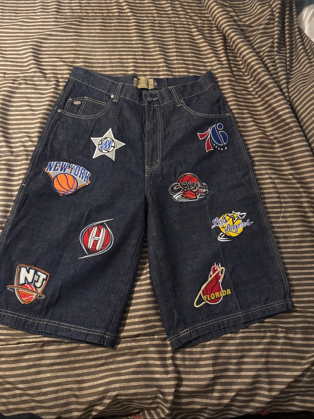 2003 NBA patchwork denim jorts Navy Blue Patch Logo Jean Shorts size 36